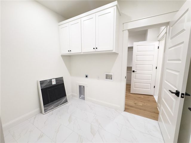 7 Torran Lane, Bella Vista, AR 72715