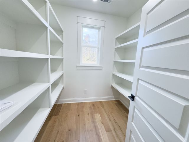 7 Torran Lane, Bella Vista, AR 72715