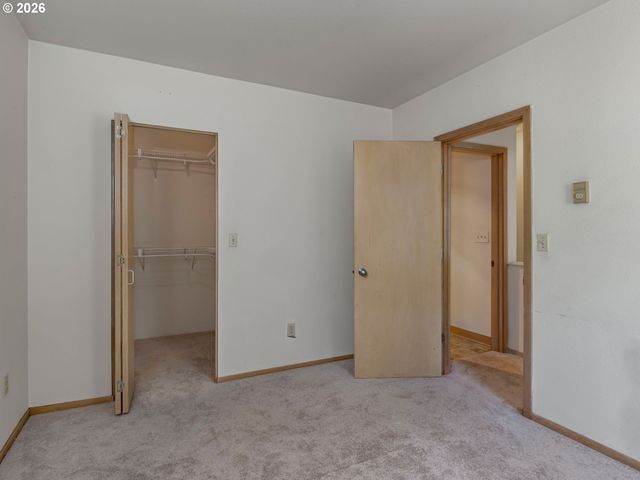232 Nw UPTOWN Ter 1B, Portland, OR 97210