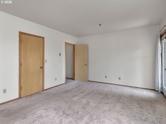 232 Nw UPTOWN Ter 1B, Portland, OR 97210