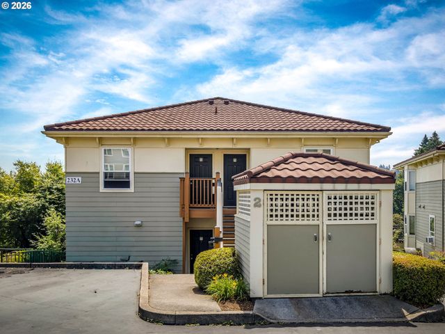 232 Nw UPTOWN Ter 1B, Portland, OR 97210