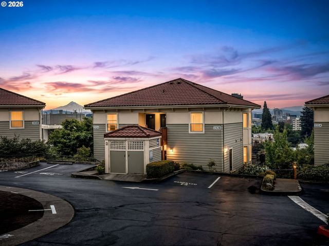 232 Nw UPTOWN Ter 1B, Portland, OR 97210