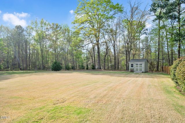 378 Avery Pond Drive, Fuquay Varina, NC 27526