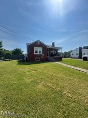 129 Holcomb Street, Kingsport, TN 37660
