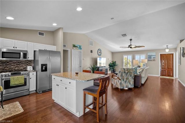 2905 NW 13th ST, Cape Coral, FL 33993