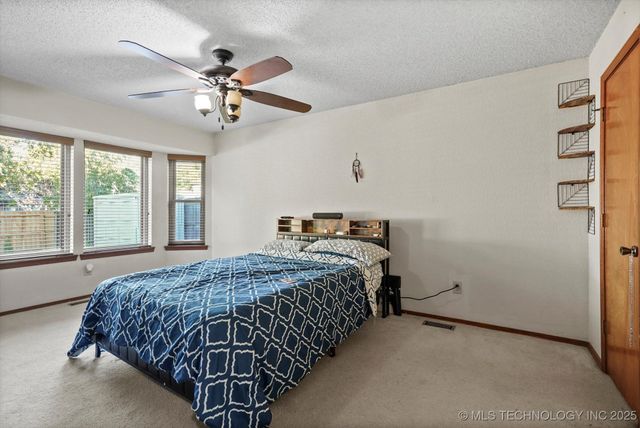 8710 S 88th East East Avenue, Tulsa, OK 74133