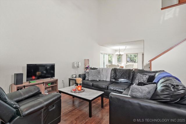 8710 S 88th East East Avenue, Tulsa, OK 74133