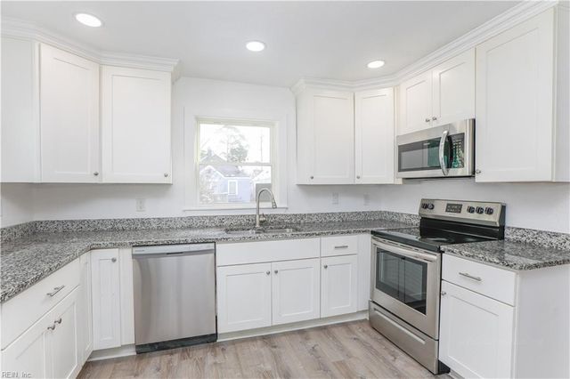 1609 Richmond AVE, Portsmouth, VA 23704