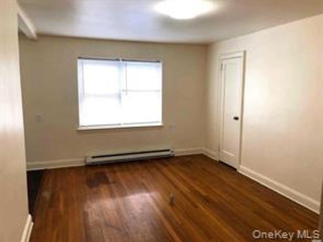 273 Meacham, Elmont, NY 11003