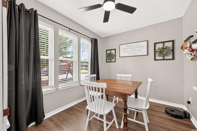 1005 Avenue D, Rosenberg, TX 77471