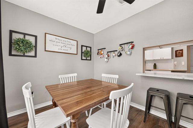 1005 Avenue D, Rosenberg, TX 77471