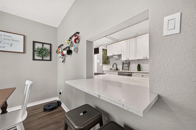 1005 Avenue D, Rosenberg, TX 77471