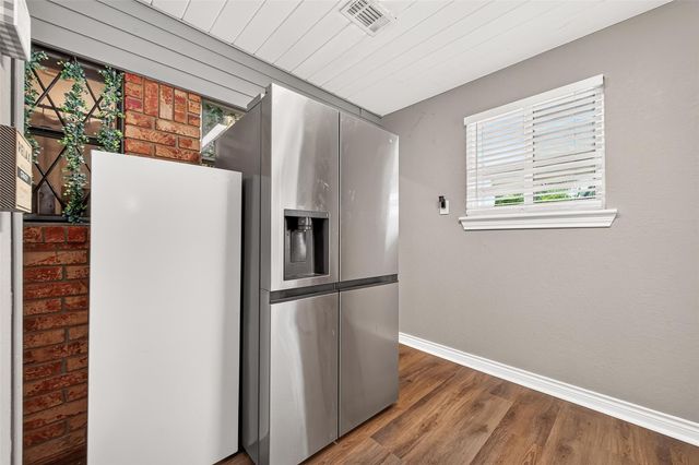 1005 Avenue D, Rosenberg, TX 77471