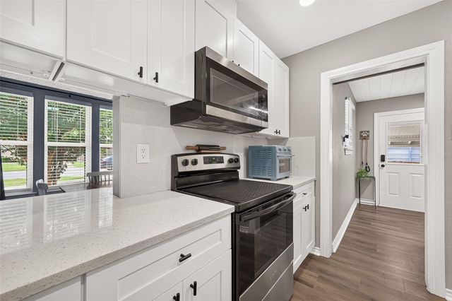 1005 Avenue D, Rosenberg, TX 77471