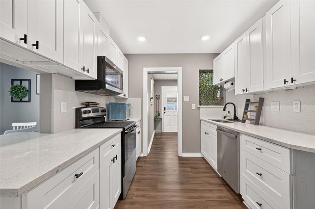 1005 Avenue D, Rosenberg, TX 77471