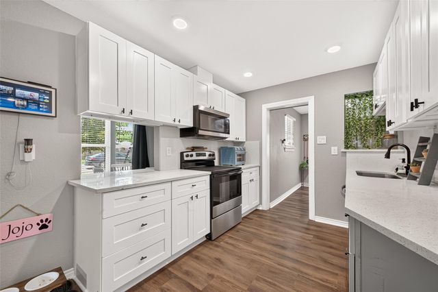 1005 Avenue D, Rosenberg, TX 77471