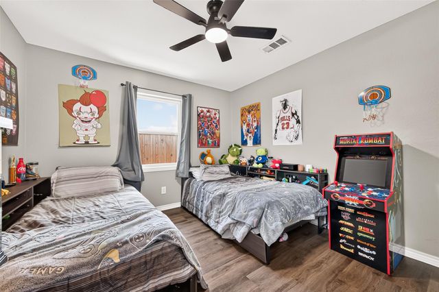 1005 Avenue D, Rosenberg, TX 77471