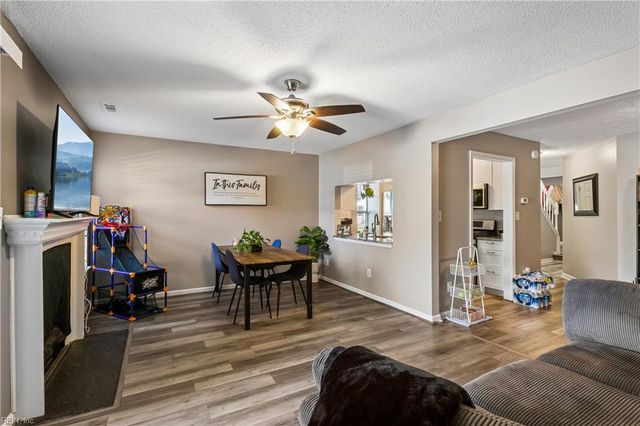 4 Treebark PL, Hampton, VA 23666