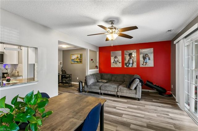 4 Treebark PL, Hampton, VA 23666