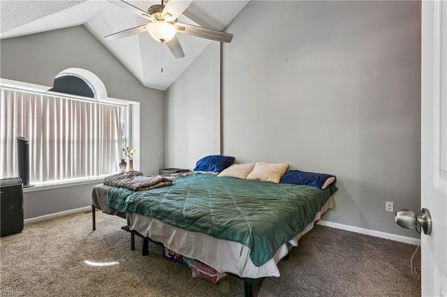 4 Treebark PL, Hampton, VA 23666