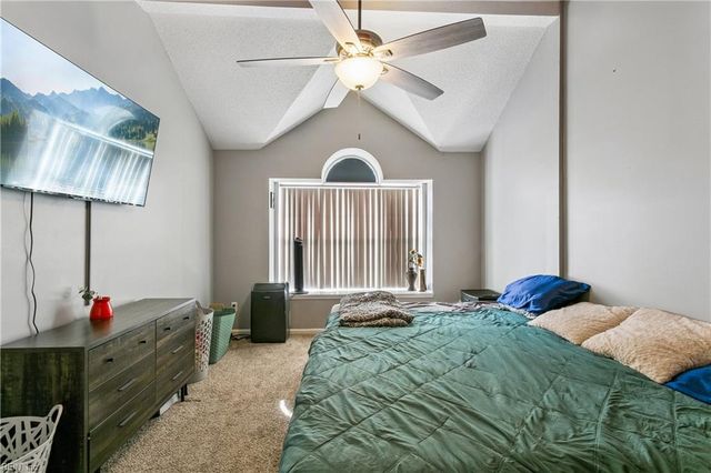 4 Treebark PL, Hampton, VA 23666