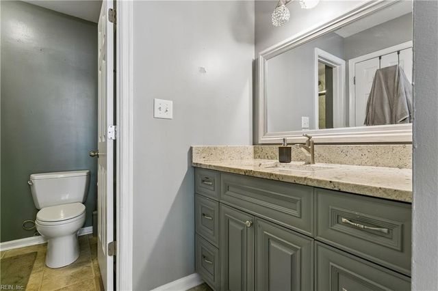 4 Treebark PL, Hampton, VA 23666
