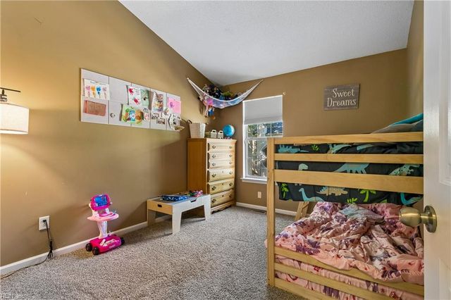 4 Treebark PL, Hampton, VA 23666