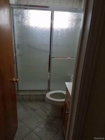 12835 W Parkway Street, Detroit, MI 48223
