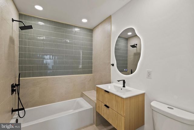 1709 N 4TH ST, Philadelphia, PA 19122