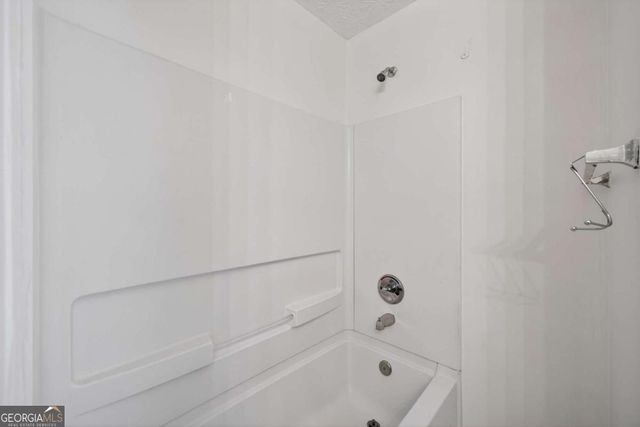 2527 Walden Lake Drive, Decatur, GA 30035
