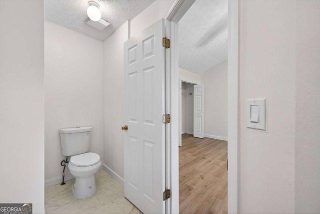 2527 Walden Lake Drive, Decatur, GA 30035