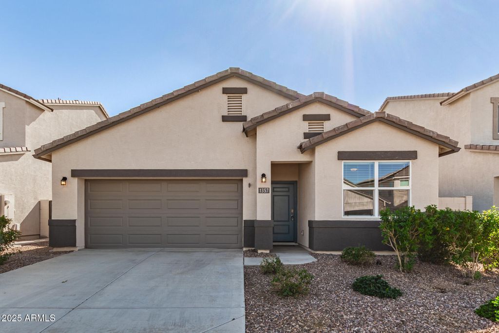 1357 E CHILLINGHAM Road, San Tan Valley, AZ 85143