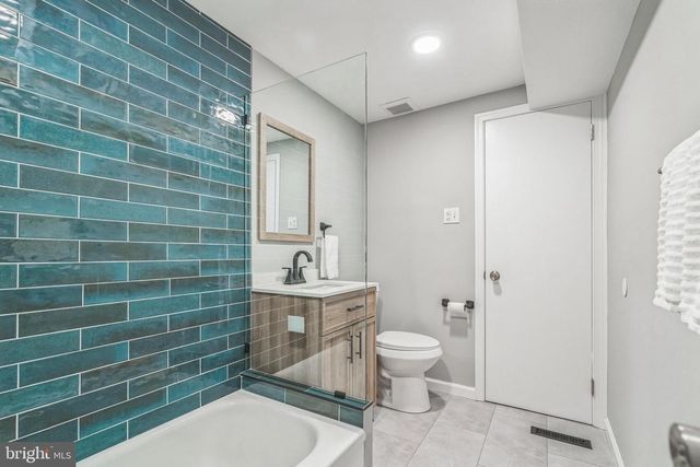 1532 NAUDAIN ST, Philadelphia, PA 19146