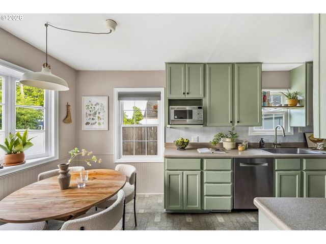 3024 N KILPATRICK St, Portland, OR 97217