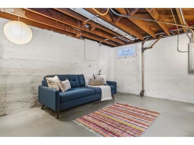 3024 N KILPATRICK St, Portland, OR 97217