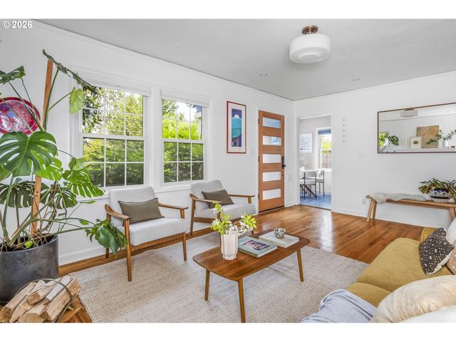 3024 N KILPATRICK St, Portland, OR 97217