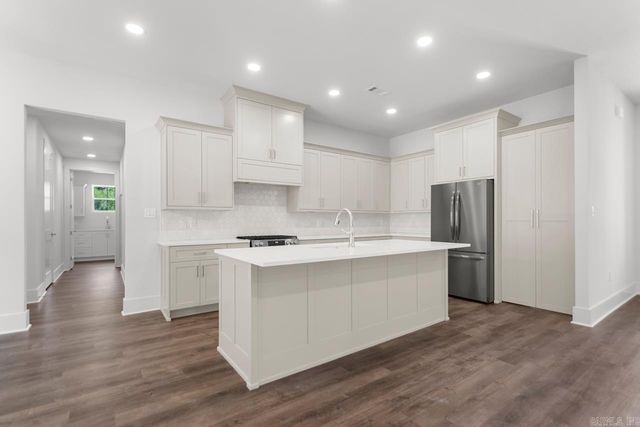 4406 Cumberland Circle, Benton, AR 72019