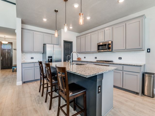 1232 Rushmore Drive, Burleson, TX 76028