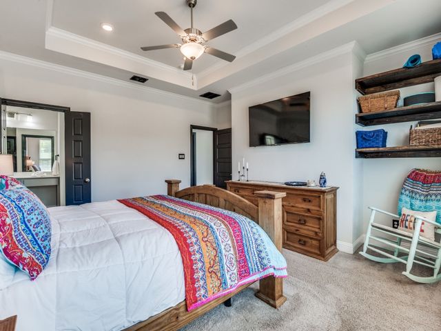 1232 Rushmore Drive, Burleson, TX 76028