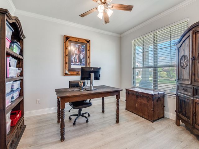 1232 Rushmore Drive, Burleson, TX 76028