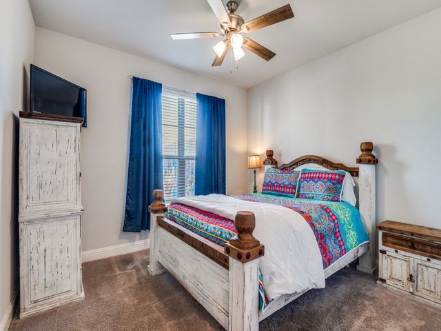 1232 Rushmore Drive, Burleson, TX 76028