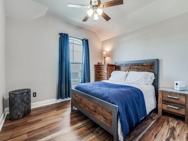 1232 Rushmore Drive, Burleson, TX 76028