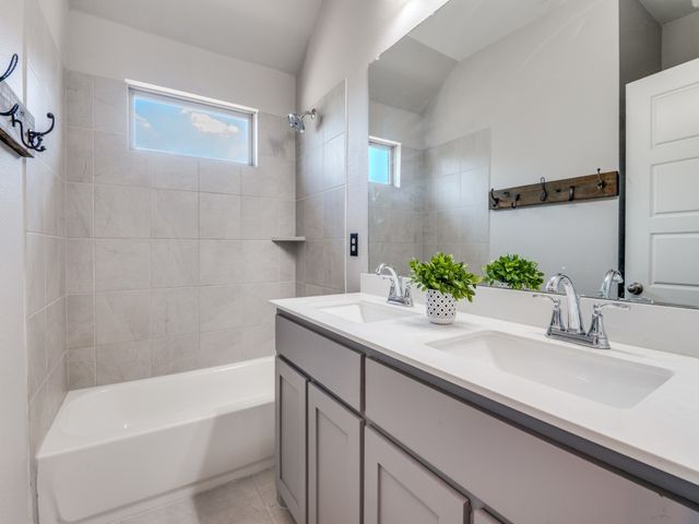 1232 Rushmore Drive, Burleson, TX 76028