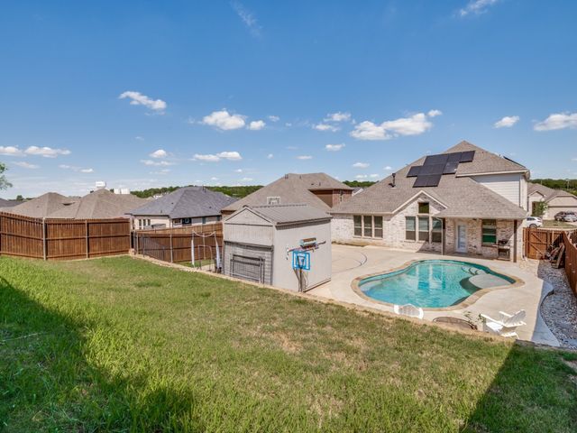 1232 Rushmore Drive, Burleson, TX 76028