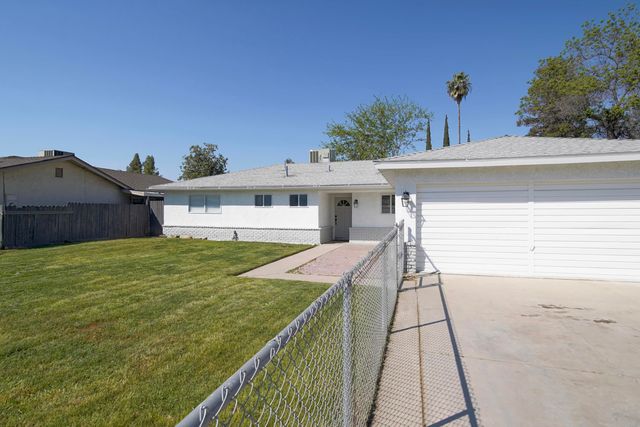 1690 W Kanai Avenue, Porterville, CA 93257