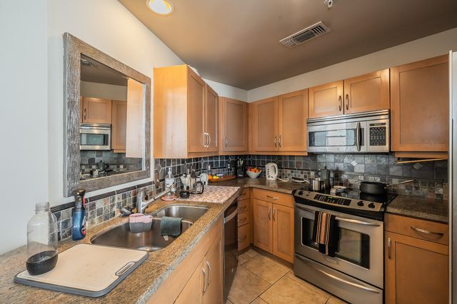 411 W 7th Street 1007, Fort Worth, TX 76102