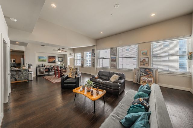 411 W 7th Street 1007, Fort Worth, TX 76102