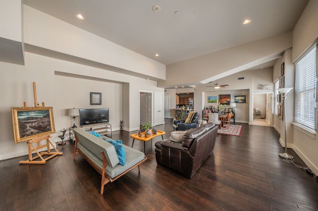 411 W 7th Street 1007, Fort Worth, TX 76102