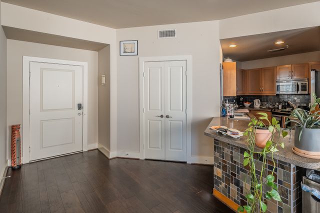 411 W 7th Street 1007, Fort Worth, TX 76102