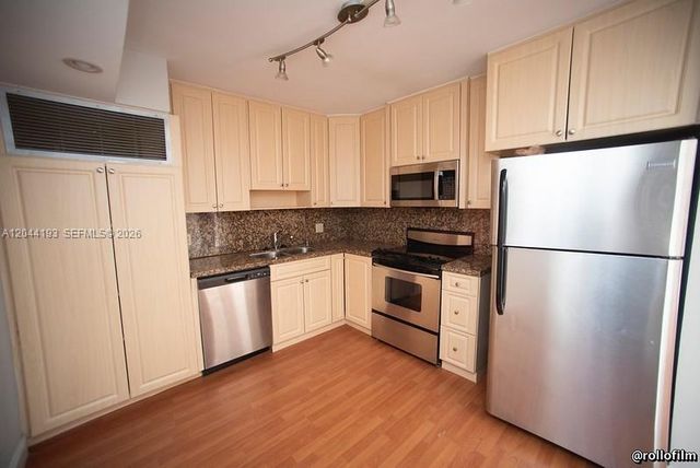 2801 NE 183rd Street 709W, Aventura, FL 33160